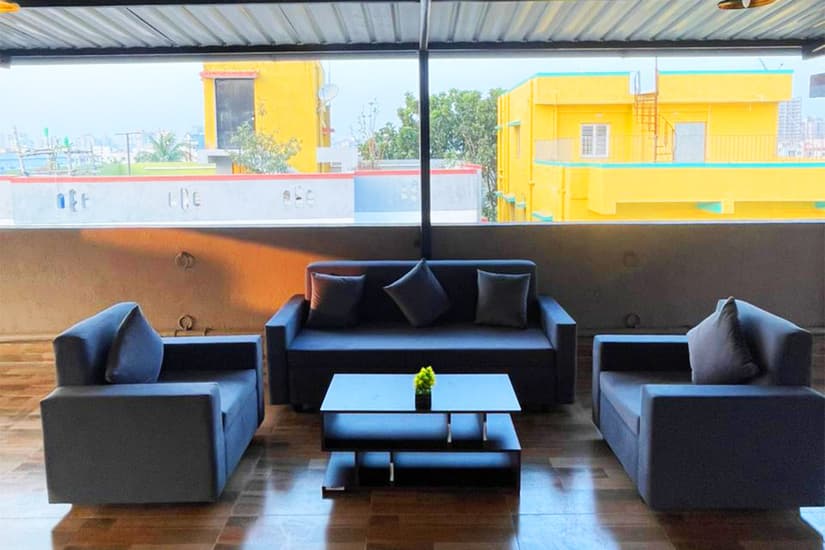 The Academic Edge—The 2026 Ultimate Guide to PG and Coliving Near CMR University (CMRU), Bangalore